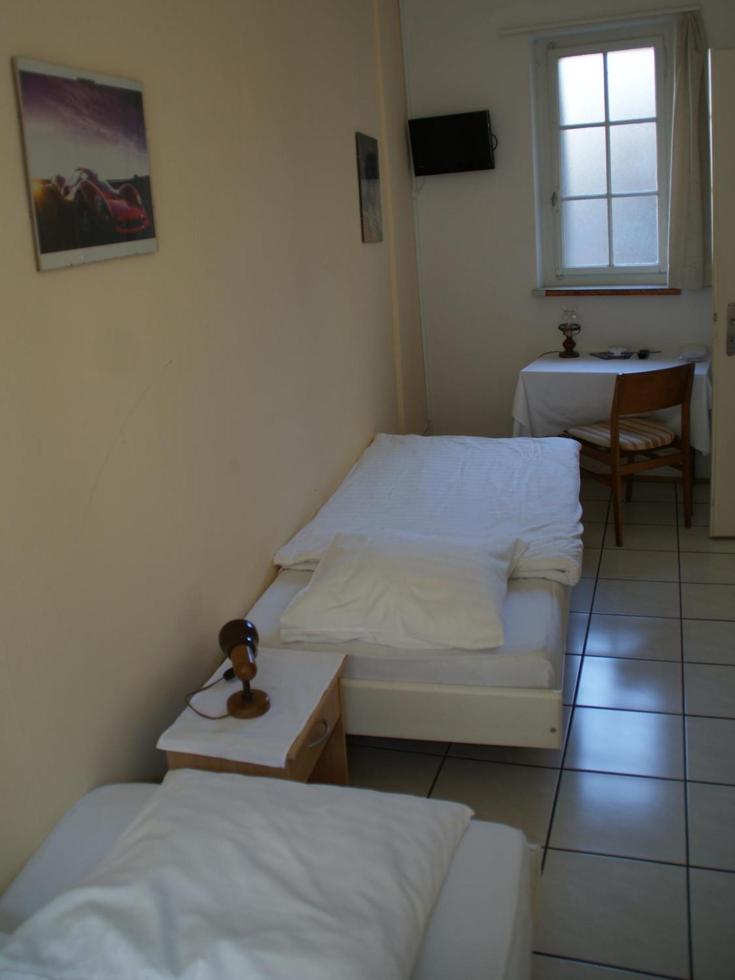 Stadthof Budget Hotel Basel City Center Luaran gambar