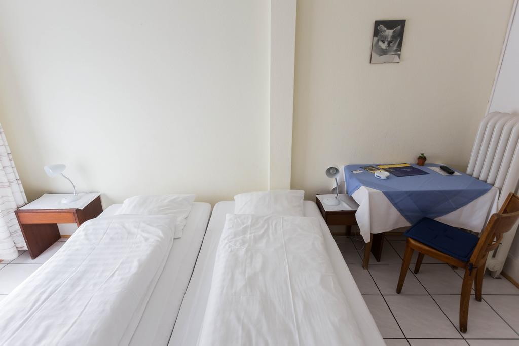 Stadthof Budget Hotel Basel City Center Luaran gambar