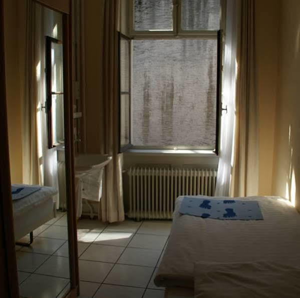 Stadthof Budget Hotel Basel City Center Luaran gambar