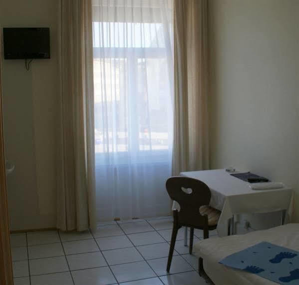 Stadthof Budget Hotel Basel City Center Luaran gambar